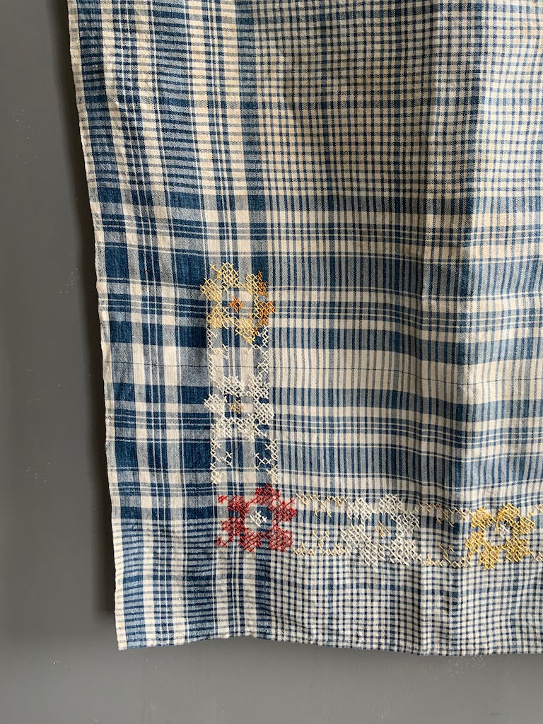 Vintage heavy linen with cross stitching   (160 x 135cm)